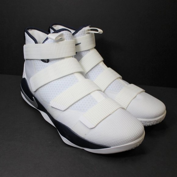 navy blue lebron soldier 11